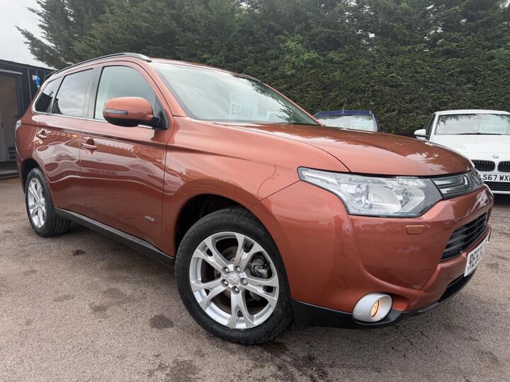 Mitsubishi Outlander 2.2 DI-D GX4 Auto 4WD Euro 5 (s/s) 5dr Mitsubishi Outlander 2.2 DI-D GX4 Auto 4WD Euro 5 (s/s) 5dr
