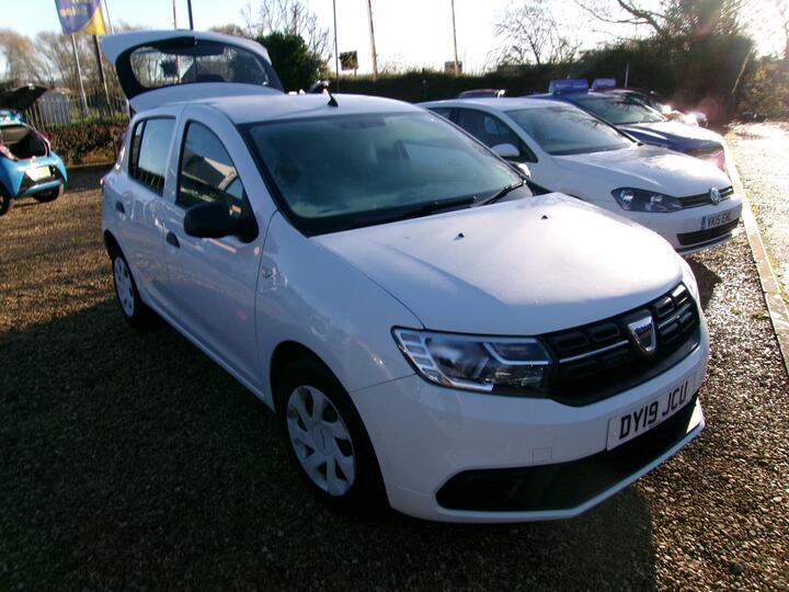 Dacia Sandero 1.0 SCe Essential Euro 6 5dr