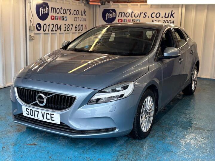 Volvo V40 2.0 T3 Momentum Euro 6 (s/s) 5dr