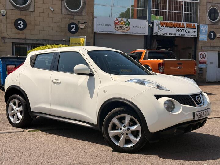 Nissan Juke 1.6 Acenta Euro 5 (s/s) 5dr