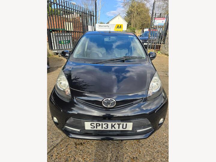 Toyota AYGO 1.0 VVT-i Fire Euro 5 5dr