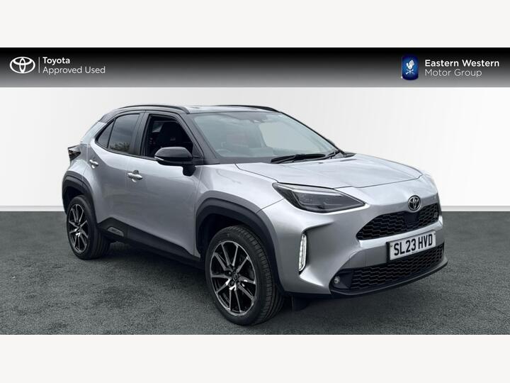 Toyota Yaris Cross 1.5 VVT-h GR SPORT E-CVT Euro 6 (s/s) 5dr Toyota Yaris Cross 1.5 VVT-h GR SPORT E-CVT Euro 6 (s/s) 5dr