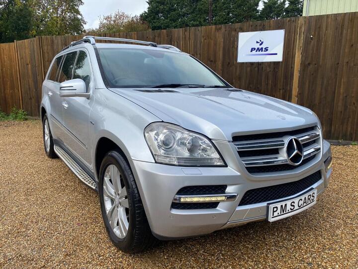 Mercedes-Benz GL CLASS 3.0 GL350 CDI V6 BlueEfficiency G-Tronic 4WD Euro 5 5dr Mercedes-Benz GL CLASS 3.0 GL350 CDI V6 BlueEfficiency G-Tronic 4WD Euro 5 5dr
