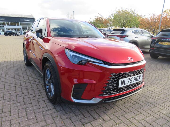 Lexus LBX 1.5 VVT-iE Premium E-CVT Euro 6 (s/s) 5dr