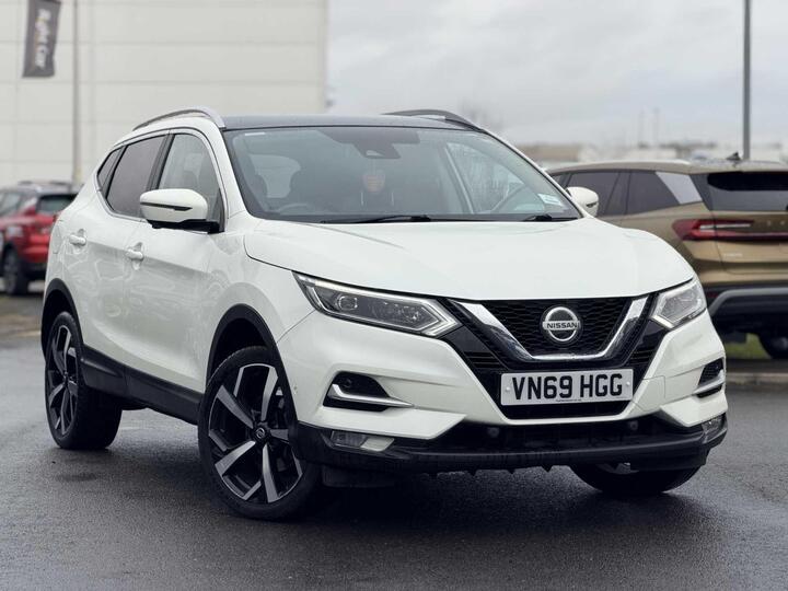 Nissan QASHQAI 1.3 DIG-T Tekna Euro 6 (s/s) 5dr