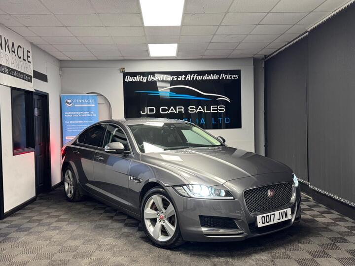 Jaguar XF 2.0d Portfolio Auto AWD Euro 6 (s/s) 4dr
