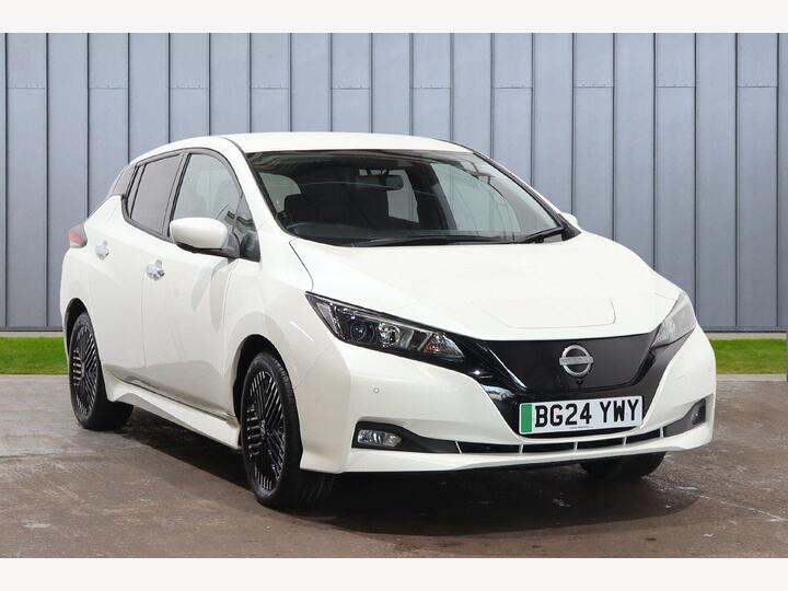 Nissan Leaf 39kWh N-Connecta Auto 5dr