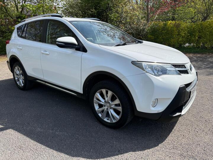 Toyota RAV4 2.2 D-4D Invincible 4WD Euro 5 5dr