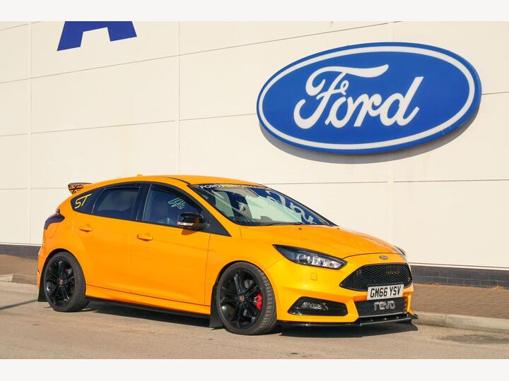 Ford Focus 2.0T EcoBoost ST-3 Euro 6 (s/s) 5dr