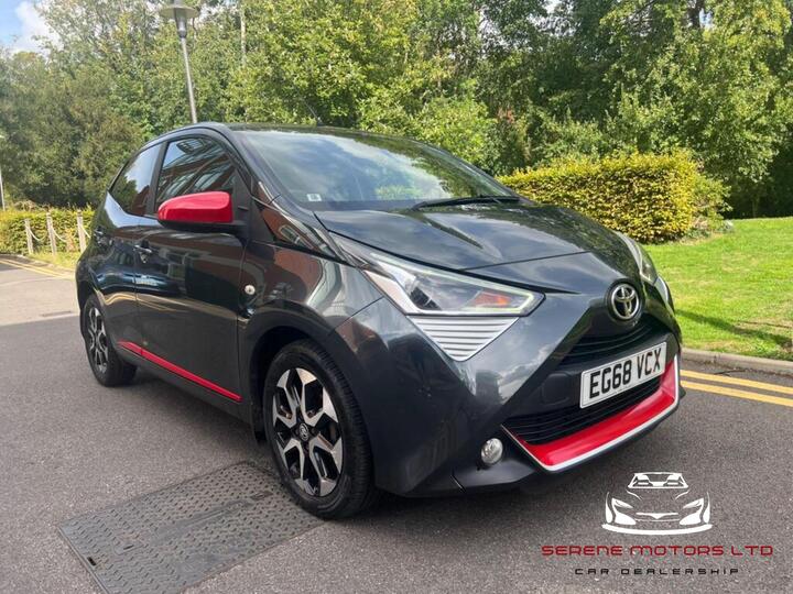 Toyota AYGO 1.0 VVT-i X-trend Funroof X-shift Euro 6 5dr