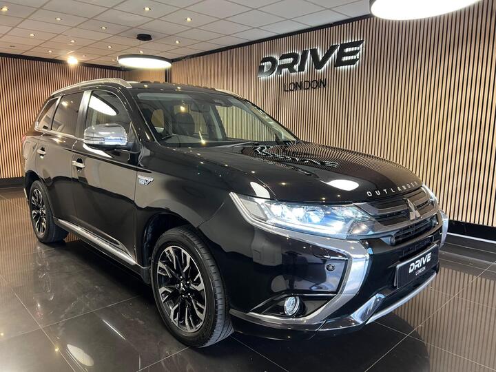 Mitsubishi Outlander 2.0h 12kWh 5hs CVT 4WD Euro 6 (s/s) 5dr