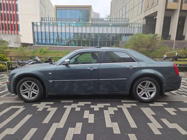 Chrysler 300C 3.0 CRD V6 4dr