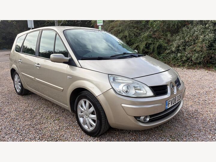 Renault Grand Scenic 2.0 VVT Dynamique 5dr