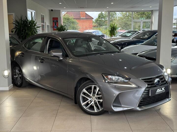Lexus IS 2.5 300h E-CVT Euro 6 (s/s) 4dr