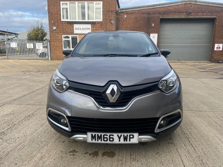 Renault Captur 1.2 TCe ENERGY Signature Nav Auto Euro 6 (s/s) 5dr