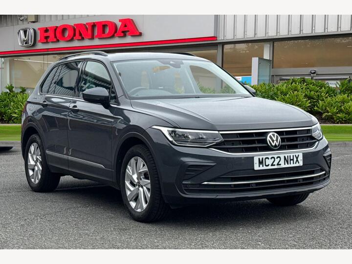 Volkswagen Tiguan 1.5 TSI Life Euro 6 (s/s) 5dr