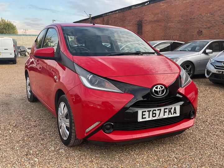Toyota AYGO 1.0 VVT-i X-play Euro 6 5dr