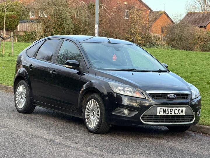 Ford Focus 1.6 Titanium 5dr