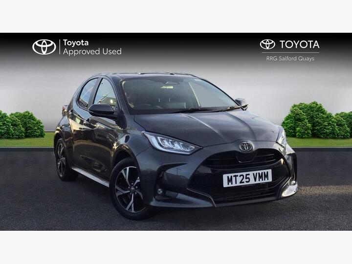 Toyota Yaris 1.5 VVT-h Design E-CVT Euro 6 (s/s) 5dr