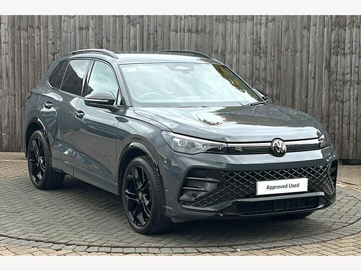 Volkswagen Tiguan 2.0 TDI R-Line DSG Euro 6 (s/s) 5dr