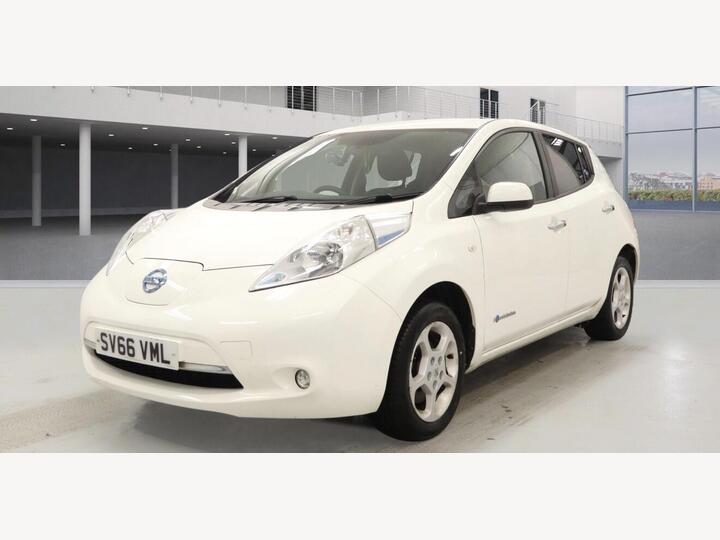 Nissan LEAF 30kWh Acenta Auto 5dr