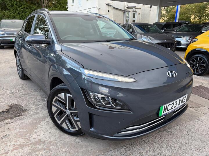 Hyundai KONA 39kWh Premium Auto 5dr (10.5kW Charger)