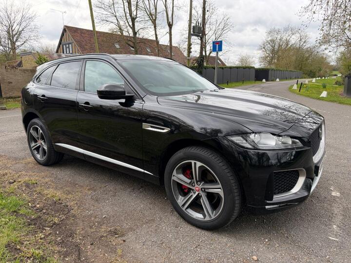 Jaguar F-PACE 3.0 D300 V6 S Auto AWD Euro 6 (s/s) 5dr