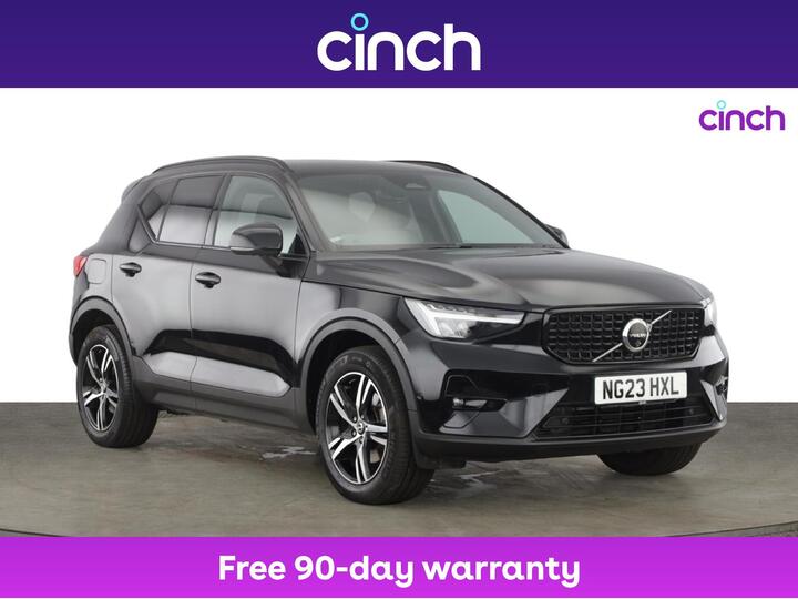 Volvo XC40 2.0 B3 MHEV Plus Dark DCT Auto Euro 6 (s/s) 5dr