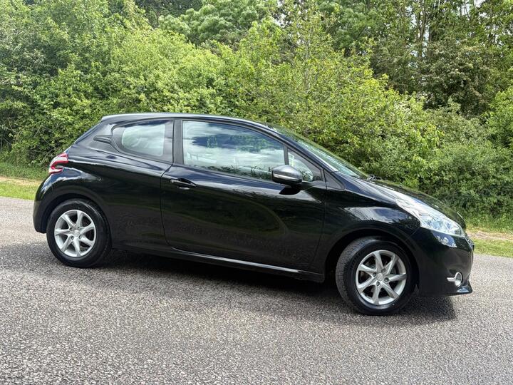 Peugeot 208 1.2 VTi Active Euro 5 3dr