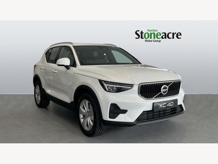 Volvo XC40 2.0 B3 MHEV Core DCT Auto Euro 6 (s/s) 5dr
