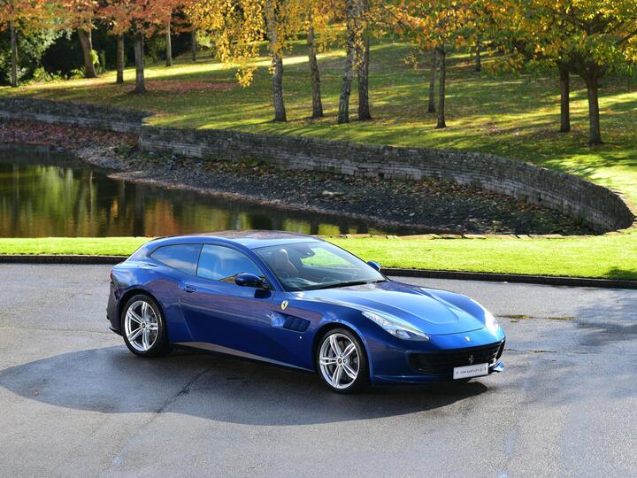 Ferrari GTC4Lusso 6.3 V12 F1 DCT 4WD Euro 6 (s/s) 2dr Ferrari GTC4Lusso 6.3 V12 F1 DCT 4WD Euro 6 (s/s) 2dr