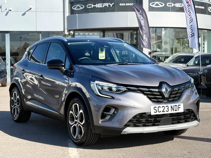 Renault Captur 1.6 E-TECH Techno Auto Euro 6 (s/s) 5dr
