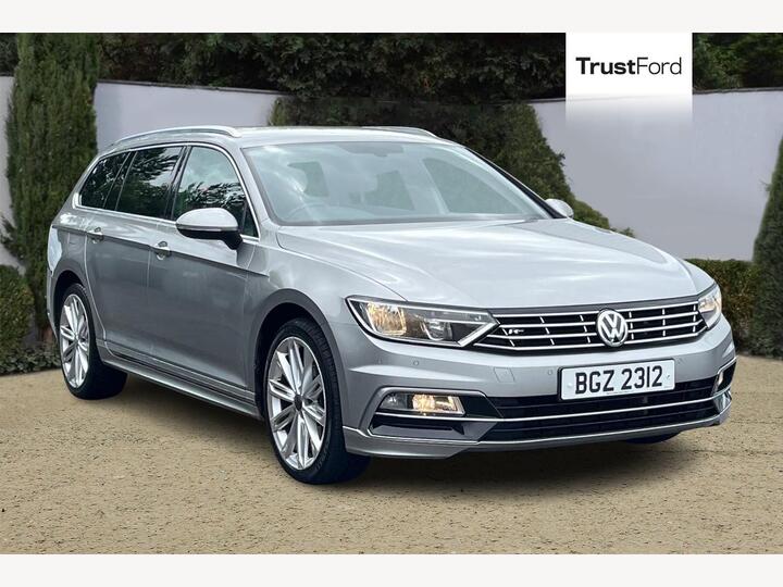 Volkswagen PASSAT 2.0 TDI BlueMotion Tech R-Line Euro 6 (s/s) 5dr