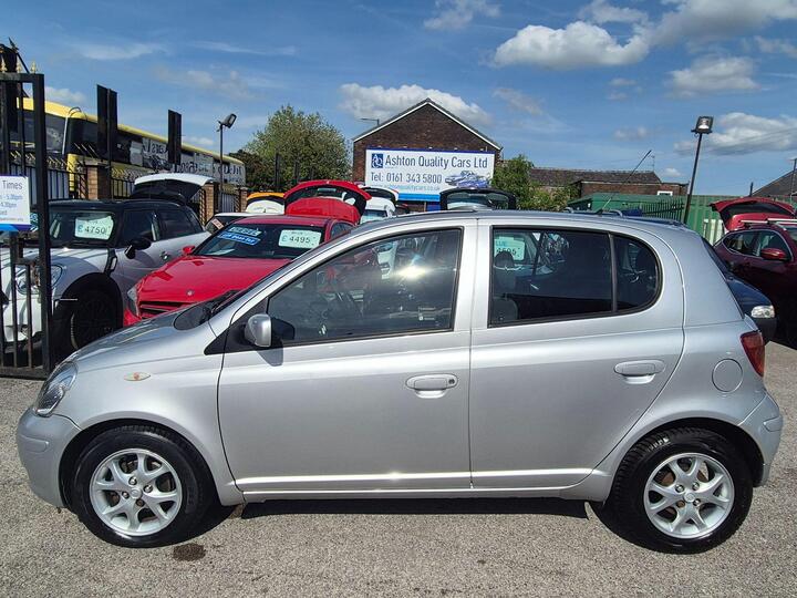 Toyota Yaris 1.3 VVT-i T Spirit 5dr Toyota Yaris 1.3 VVT-i T Spirit 5dr