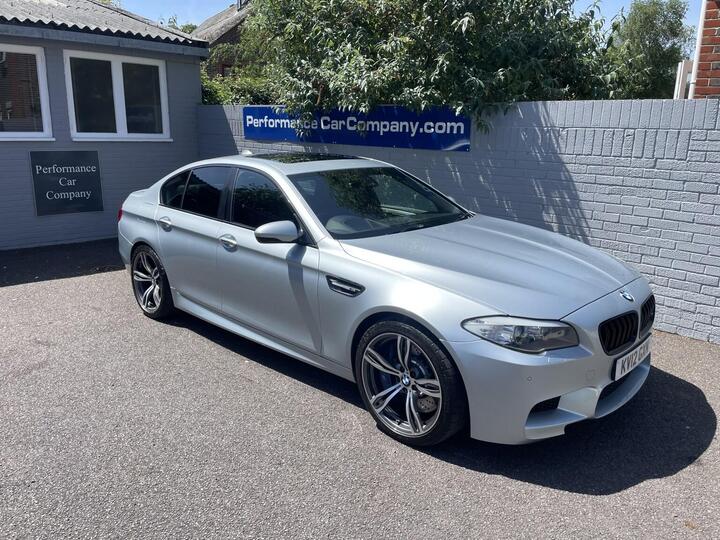 BMW M5 4.4 V8 DCT Euro 5 (s/s) 4dr