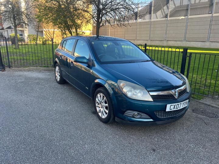 Vauxhall Astra 1.8i 16v Design 5dr