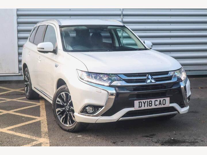 Mitsubishi Outlander 2.0h 12kWh 4h CVT 4WD Euro 6 (s/s) 5dr Mitsubishi Outlander 2.0h 12kWh 4h CVT 4WD Euro 6 (s/s) 5dr