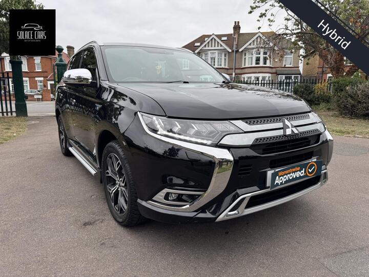 Mitsubishi Outlander 2.4h TwinMotor 13.8kWh 4h CVT 4WD Euro 6 (s/s) 5dr