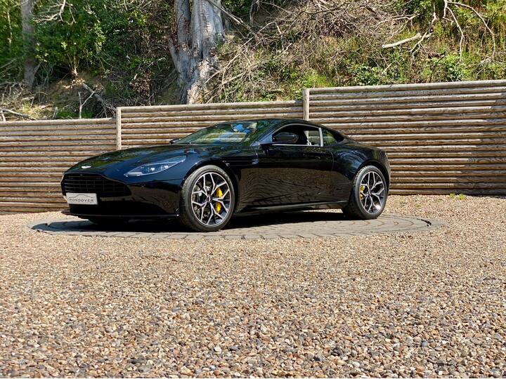 Aston Martin DB11 4.0 V8 Auto Euro 6 (s/s) 2dr Aston Martin DB11 4.0 V8 Auto Euro 6 (s/s) 2dr