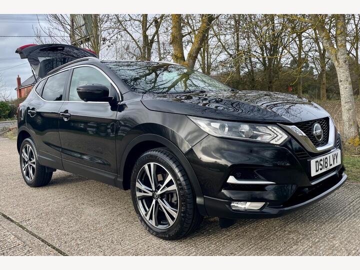Nissan Qashqai 1.2 DIG-T N-Connecta Euro 6 (s/s) 5dr