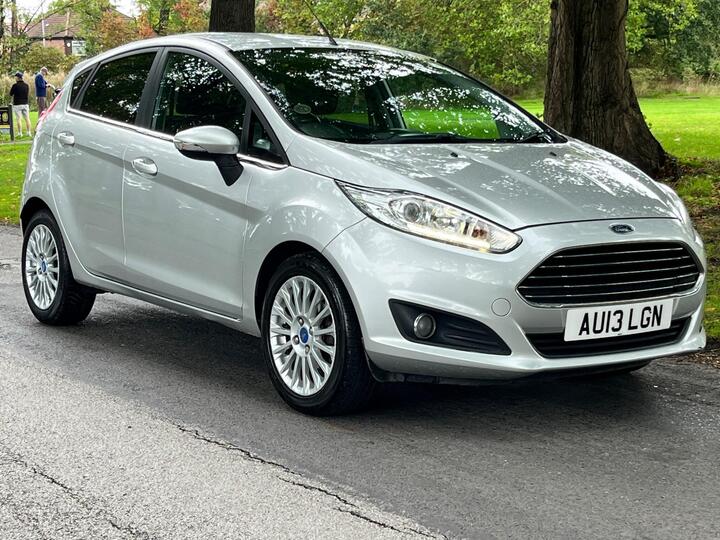Ford Fiesta 1.0T EcoBoost Titanium Euro 5 (s/s) 5dr