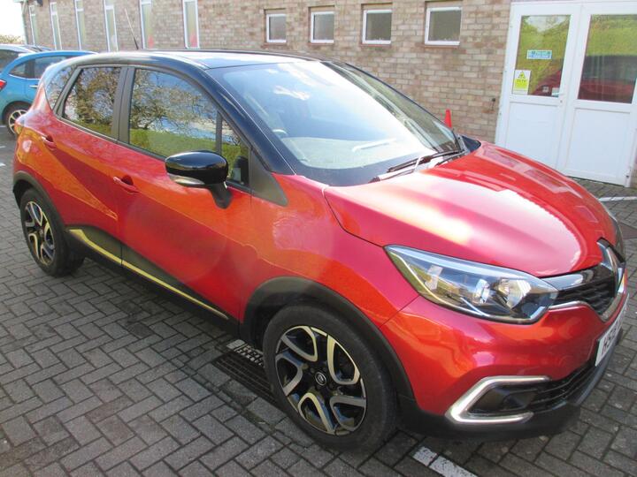 Renault Captur 0.9 TCe ENERGY Iconic Euro 6 (s/s) 5dr