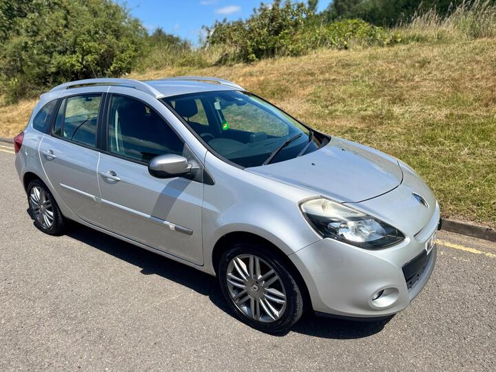 Renault Clio 1.2 Dynamique TomTom Sport Tourer Euro 5 5dr