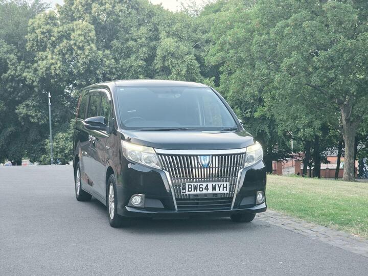Toyota Voxy Hybrid Auto Economical 4 Family 7 Seater