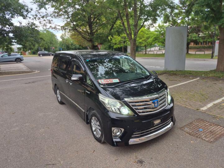 Toyota Alphard 2.4 Hybrid 7 Seater Premium Family Car