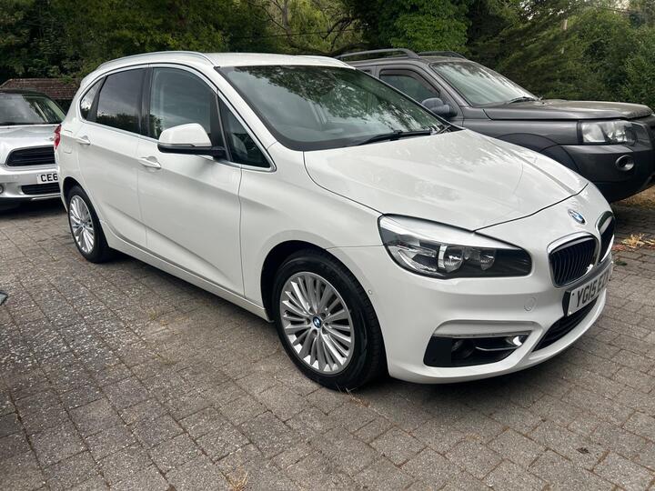 BMW 2 Series Active Tourer 2.0 220d Luxury Auto Euro 6 (s/s) 5dr