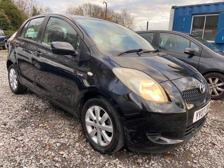 Toyota Yaris 1.4 D-4D Zinc 5dr Toyota Yaris 1.4 D-4D Zinc 5dr