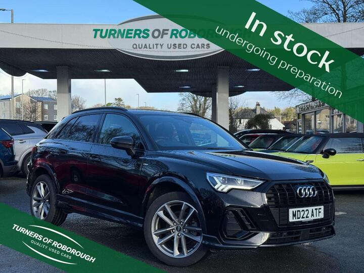 Audi Q3 1.5 TFSI CoD 35 Black Edition S Tronic Euro 6 (s/s) 5dr
