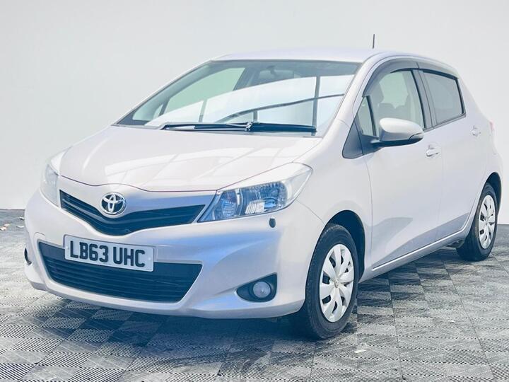 Toyota Yaris 1.33 Dual VVT-i TR Multidrive S Euro 5 5dr