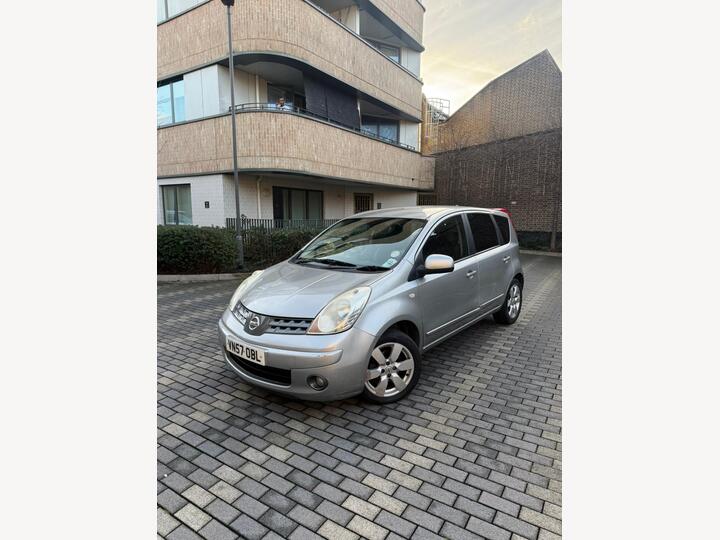 Nissan Note 1.6 16V Tekna Auto Euro 4 5dr